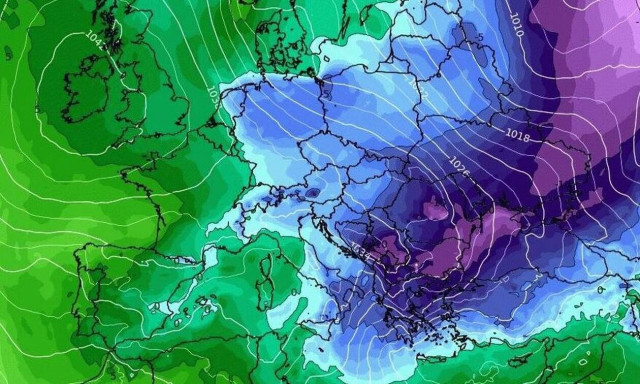 Καιρός Χριστουγέννων: Τάση για «λευκά» Χριστούγεννα, ψυχρές εισβολές και χιόνια (vid)