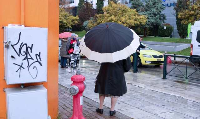 Ξεκινά διπλή κακοκαιρία με μεγάλα ύψη βροχής – Πότε θα επηρεαστεί η Αττική