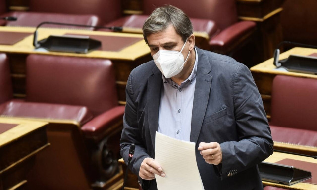 Επίκαιρη ερώτηση για τις ΜΕΘ κατάθεσε ο Ανδρέας Ξανθός