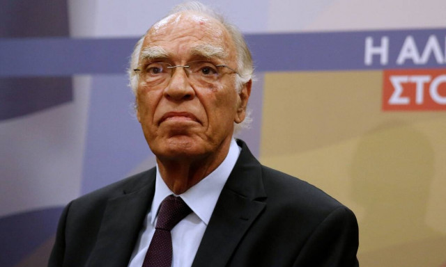 Βασίλης Λεβέντης: Κόντεψε να πεθάνει δύο φορές - Η συγκλονιστική αποκάλυψη του γιου του