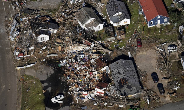 ΗΠΑ: Βιβλική καταστροφή στο Κεντάκι - «Το μόνο που άκουγες ήταν ουρλιαχτά ανθρώπων»