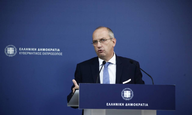 Δείτε live την ενημέρωση του κυβερνητικού εκπροσώπου, Γιάννη Οικονόμου