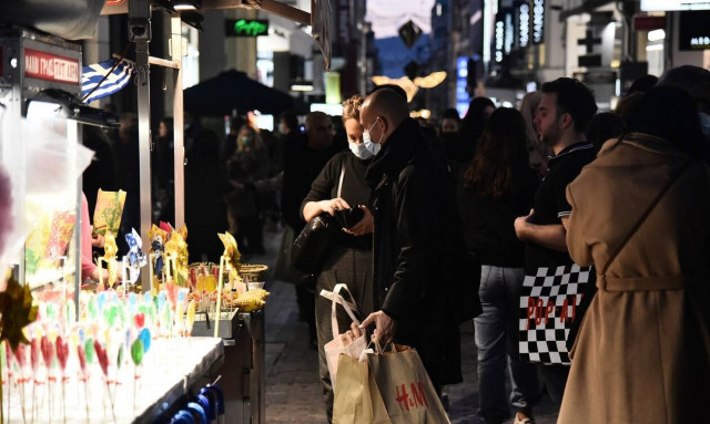 Κρούσματα σήμερα: 3.841 νέα ανακοίνωσε ο ΕΟΔΥ - 96 θάνατοι και 709 διασωληνωμένοι