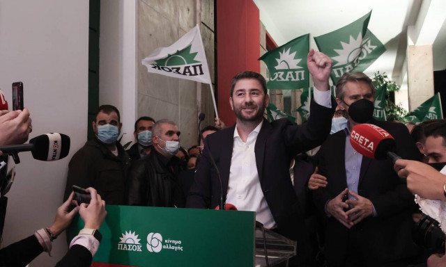 Το άλλο πρόσωπο του Νίκου Ανδρουλάκη: Από τα θρανία του Ηρακλείου στην ηγεσία του ΠΑΣΟΚ - ΚΙΝΑΛ