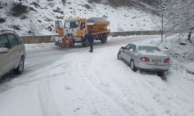 Κακοκαιρία: Σφοδρή χιονόπτωση σε χωριά της Κεντρικής Εύβοιας –Ποια σχολεία θα κλείσουν την Τετάρτη