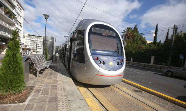 Τραμ: Από σήμερα η λειτουργία επέκτασης του τραμ προς Πειραιά