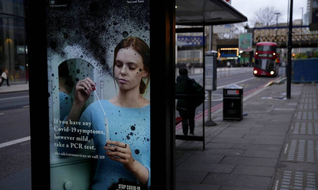 ΠΟΥ για μετάλλαξη Όμικρον: Λιγότερο αποτελεσματικά τα εμβόλια