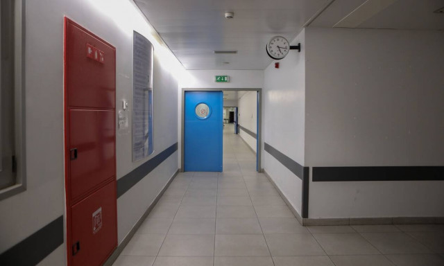 Κορονοϊός: Θρίλερ με τη μετάλλαξη Όμικρον στην Ελλάδα - Δέκα τα επιβεβαιωμένα κρούσματα