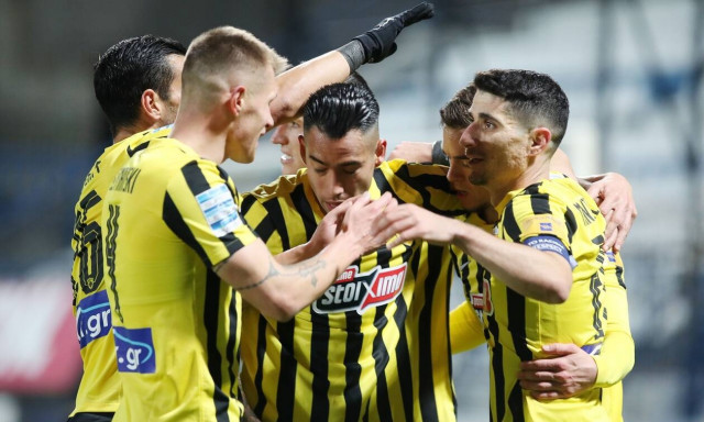 Super League: «Ατσάλινη» ΑΕΚ, στο… κυνήγι του Ολυμπιακού - Τα highlights κι η βαθμολογία (vids)