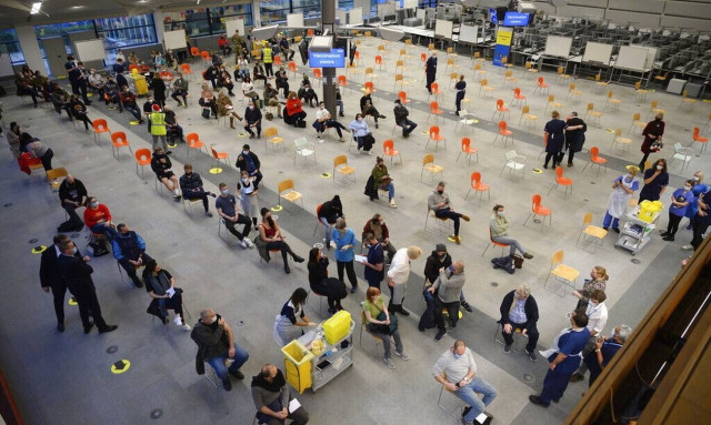 Κορονοϊός - Μετάλλαξη «Όμικρον»: Σαρώνει το Ηνωμένο Βασίλειο - 88.000 κρούσματα σε ένα 24ωρο