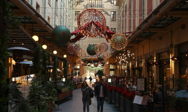 Παυλάκης: Περιορισμοί τώρα με κλειστά σχολεία και χώρους διασκέδασης – Δεν αρκούν τα εμβόλια