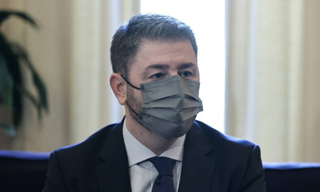 Ανδρουλάκης σε Σακελλαροπούλου: Ξεκινάμε εκστρατεία ενημέρωσης για τους εμβολιασμούς