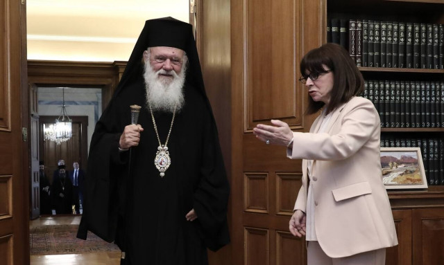 Τάσεις MRB: Αξιολόγηση της Προέδρου της Δημοκρατίας και του Αρχιεπισκόπου Αθηνών και Πάσης Ελλάδος