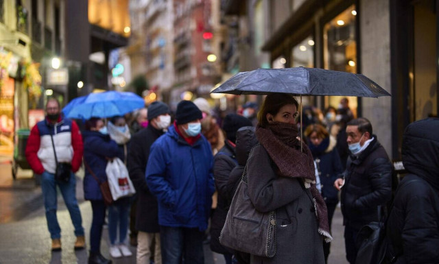 Σε επίπεδο «πολύ υψηλού κινδύνου» η Ισπανία: Ραγδαία αύξηση κρουσμάτων του κορονοϊού