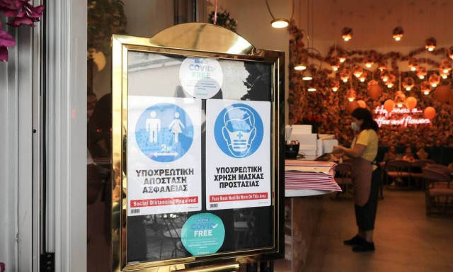 Λινού στο Newsbomb.gr: Μέχρι 10 Γενάρη η Όμικρον θα έχει επικρατήσει – Πόσο προστατεύουν τα εμβόλια