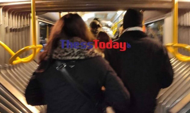 Θεσσαλονίκη: Πανικός σε λεωφορείο - Κατέρρευσε επιβάτης