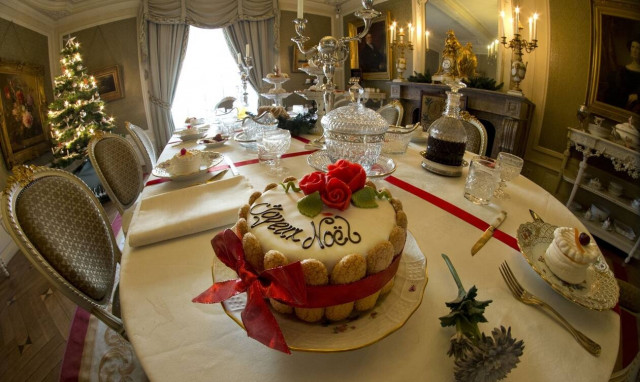 Χριστουγεννιάτικο τραπέζι: Το ακριβότερο των τελευταίων επτά ετών – Τα προϊόντα που «καίνε»