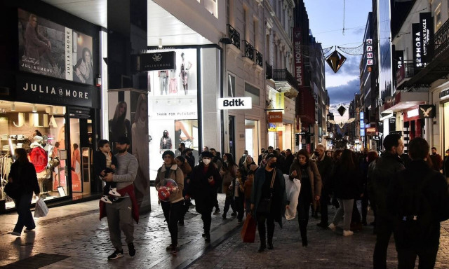 Εορταστικο ωράριο Χριστουγέννων 2021: Ανοικτά την Κυριακή τα καταστήματα - Πώς θα λειτουργήσουν