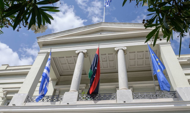 Ανησυχία στην Αθήνα για τη Λιβύη, αμηχανία στην Τουρκία για το τουρκολιβυκό μνημόνιο