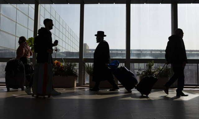 Ισραήλ: Η μετάλλαξη «Όμικρον» έφερε το πέμπτο κύμα της πανδημίας