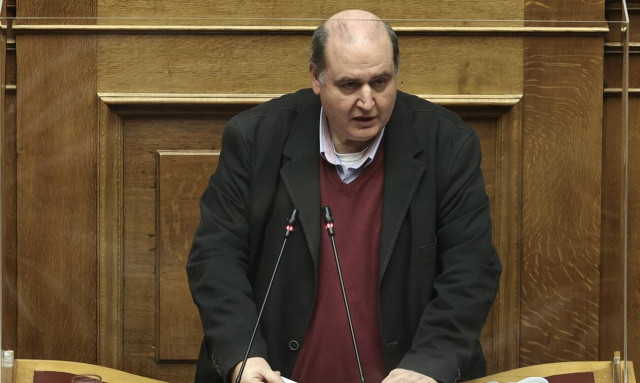 Νίκος Φίλης: «Χρήματα υπάρχουν για την καταστολή - όχι για τα ΑΕΙ»