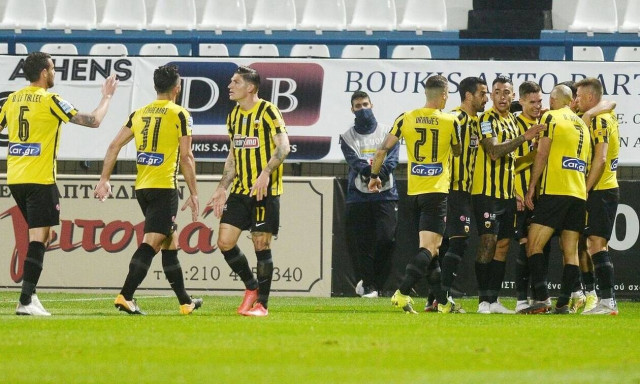 H παράδοση της ΑΕΚ και το εκτός έδρας αήττητο του ΟΦΗ