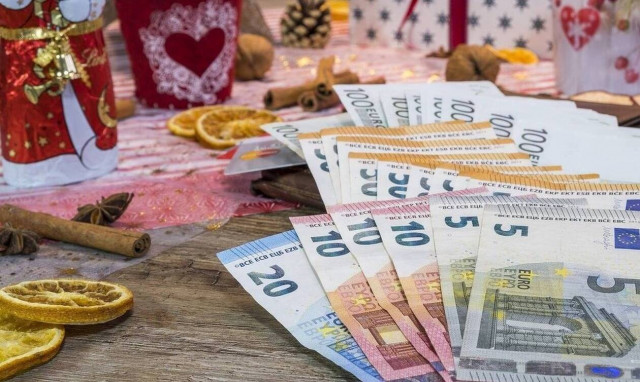 Αυξημένες έως 80 ευρώ από σήμερα οι συντάξεις 140.000 παλαιών συνταξιούχων