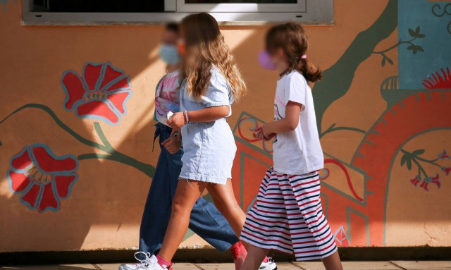 Παιδιά και Covid-19: Υπερφλεγμονώδες σύνδρομο – Εμφανίζεται ακόμα και 8 εβδομάδες μετά τη λοίμωξη