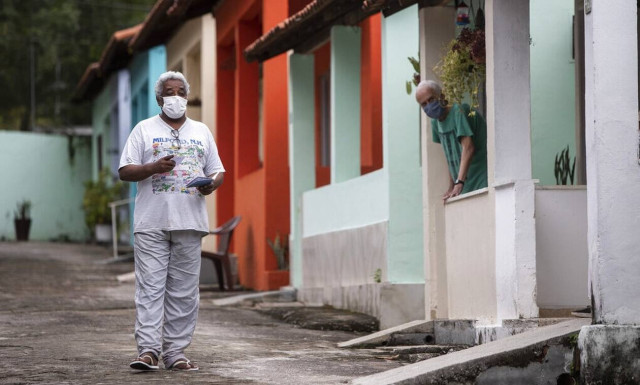 Βραζιλία: Τέταρτη δόση του εμβολίου για τους ανοσοκατεσταλμένους, προτείνει το υπουργείο Υγείας