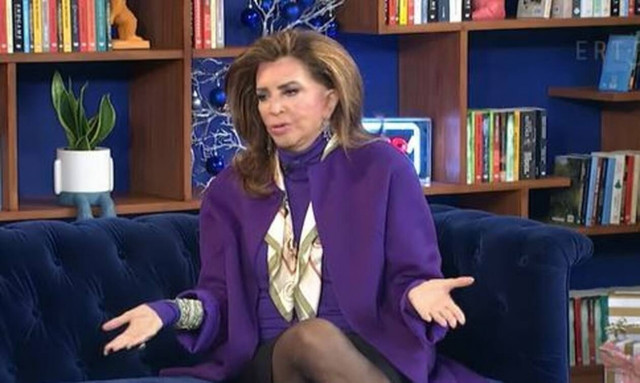 Μιμή Ντενίση στούντιο 4