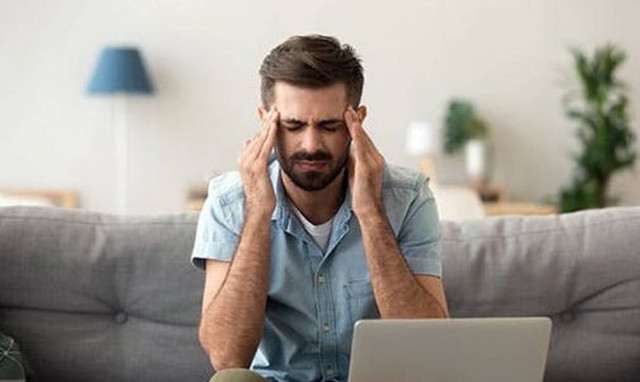 Σε έπιασε ημικρανία στη δουλειά; Ιδού πως θα την σταματήσεις αμέσως