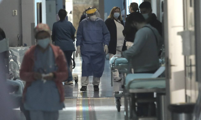 Κορονοϊός: Έσπασε το «φράγμα» των 20.000 θανάτων στη χώρα μας