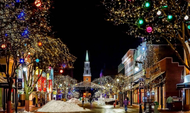 Χριστούγεννα στον κόσμο: Πέντε επιλογές που μας ταξιδεύουν... στα παραμύθια