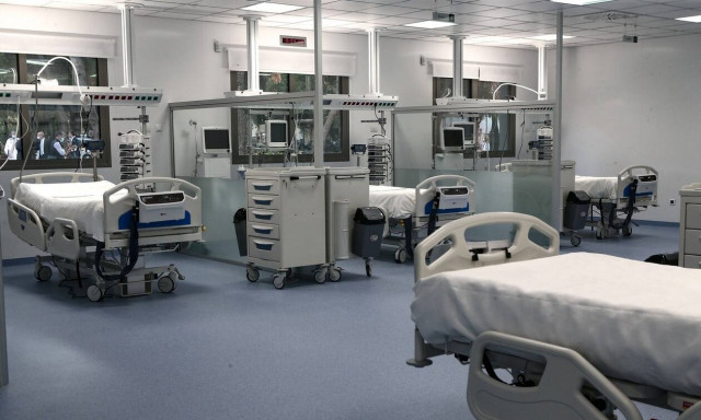 «Θερίζει» ο κορονοϊός στη Μυτιλήνη: «Εξετάζεται το μίνι lockdown»