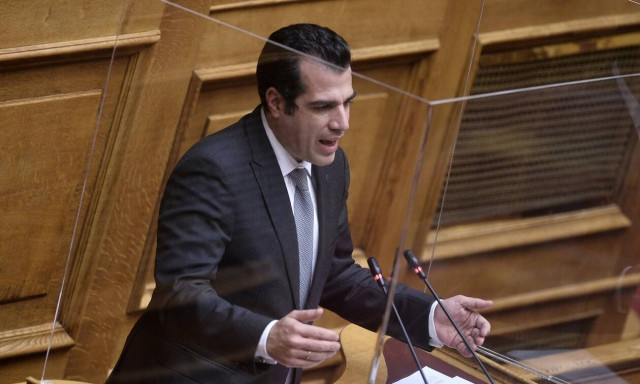 Επιβεβαίωσε ο Πλεύρης την επιβολή περιοριστικών μέτρων μετά τις γιορτές