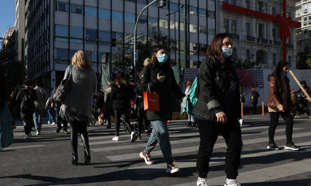 Σαρηγιάννης: Κυρίαρχη η Όμικρον μετά την Πρωτοχρονιά - Εναλλακτικά μέτρα αντί για lockdown