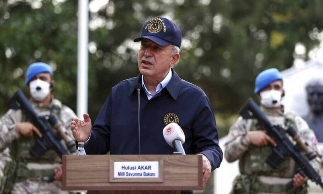 Παραλήρημα Ακάρ: Και κολυμπώντας φτάνουμε στο Καστελλόριζο – Σόου η επίδειξη εξοπλισμού της Ελλάδας