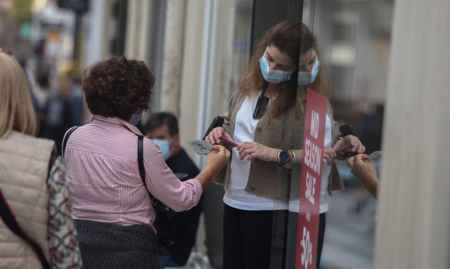 Κρούσματα σήμερα: Θα φτάσουμε έως και τις 12.000 μολύνσεις την ημέρα μετά τις γιορτές