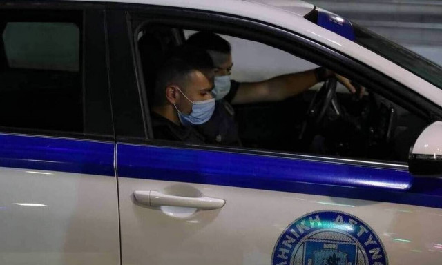 ΕΛΑΣ: Τι πρέπει να προσέξετε για να μην πέσετε θύμα ληστείας μέσα στις γιορτές