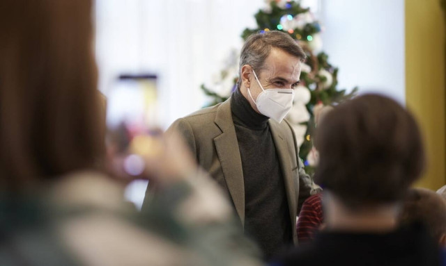 PM Mitsotakis visits Agios Andreas Pedopolis on Christmas Eve