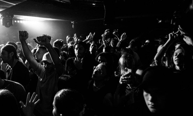 «Όργιο» παραβιάσεων στο Dybbuk: Δεν ελέγχονται πιστοποιητικά, με την «Ο» να σαρώνει