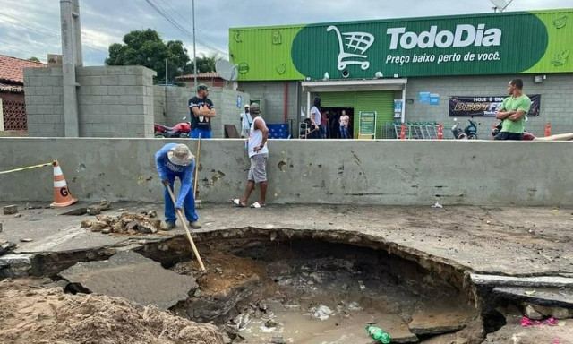 Βραζιλία: Οι πλημμύρες στην Μπαΐα έχουν εκτοπίσει πάνω από 11.000 ανθρώπους          