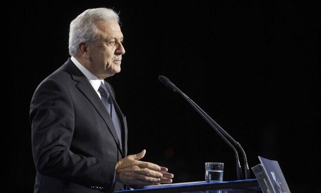 Αβραμόπουλος: Έντιμος και ακέραιος πολιτικός, ο Κάρολος Παπούλιας επέδειξε υποδειγματικό ήθος