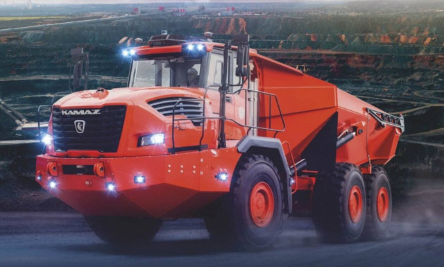 Στην Ρωσία θα βάλουν φυλακισμένους να φτιάχνουν φορτηγά