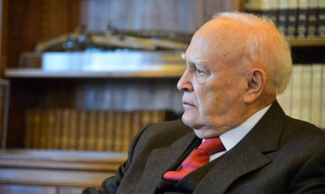 Σακελλαροπούλου για Κάρολο Παπούλια: Τίμησε με το ήθος του τον ανώτατο πολιτειακό θεσμό