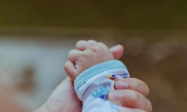 Ξάνθη: Αγωνία για βρέφος τεσσάρων μηνών - Υπέστη κάταγμα στο κεφάλι και εγκεφαλική αιμορραγία