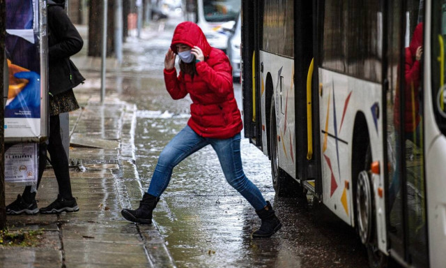 Έκτακτο δελτίο επιδείνωσης καιρού: Έρχονται ισχυρές καταιγίδες - Πού και πότε θα χτυπήσουν