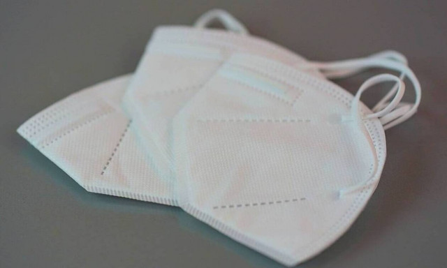 Απειλές ΥΠΑΝ για πρόστιμα έως 1 εκατ. ευρώ για ανατιμήσεις στις μάσκες FFP2 και Ν95