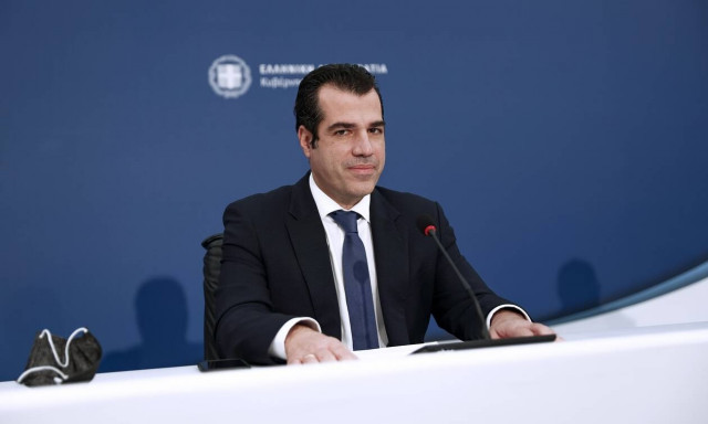 Νέα μέτρα: Live οι ανακοινώσεις Πλεύρη για τους νέους περιορισμούς