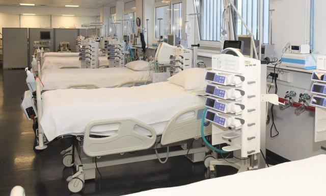 Κορονοϊός - Κέρκυρα: Μάχη για τη ζωή του δίνει 13χρονος - Έγινε αεροδιακομιδή για τη ΜΕΘ του Παίδων